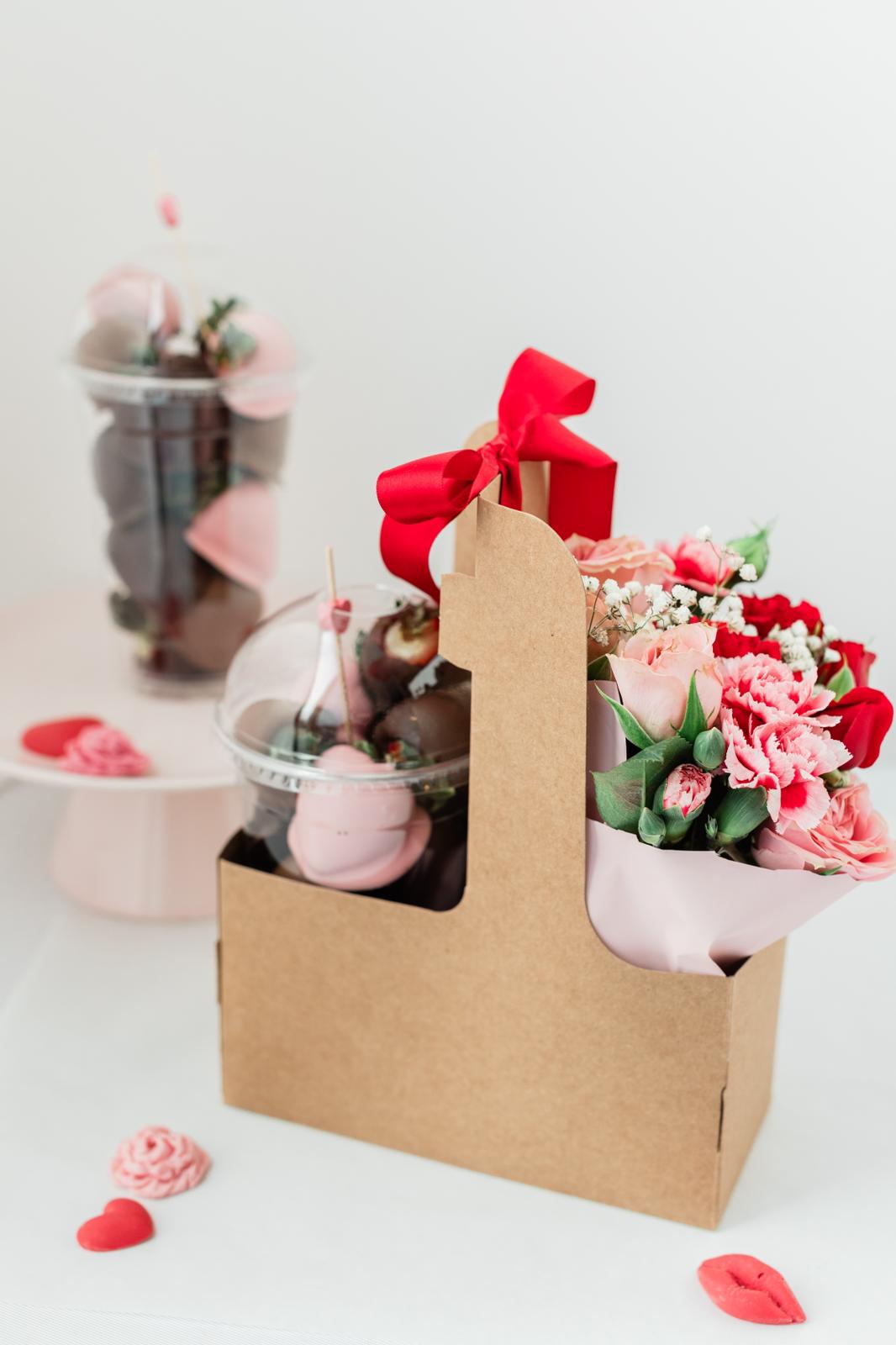 Berries and Blooms Gift Set